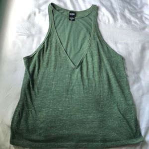 VS sport workout top.